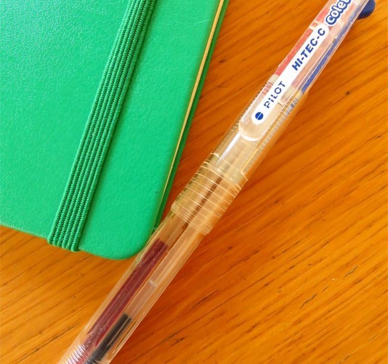 シンプルな手帳に、シンプルなペンを。安くて軽くてサラサラ書ける、HI-TEC-C COLETO（コレト）。｜すっきり、さっぱり。