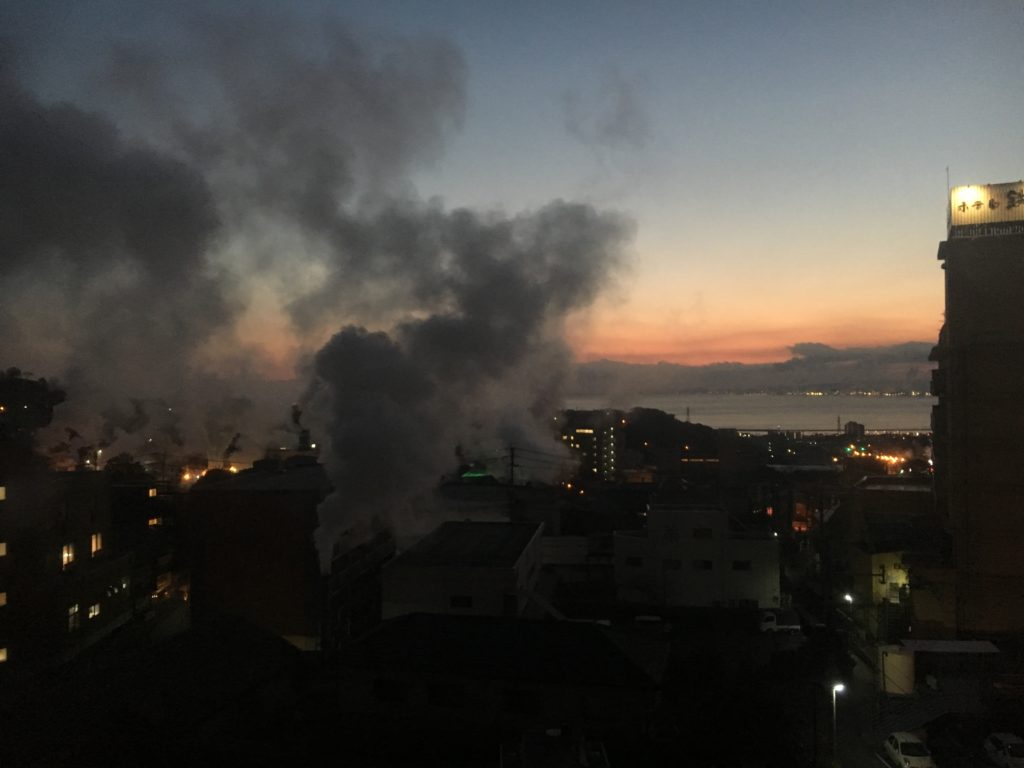 別府鉄輪温泉の湯けむり