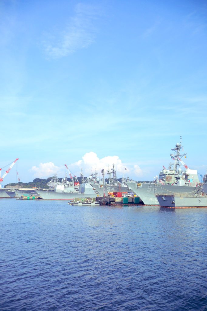横須賀「YOKOSUKA軍港めぐり」クルージングツアーでイージス艦