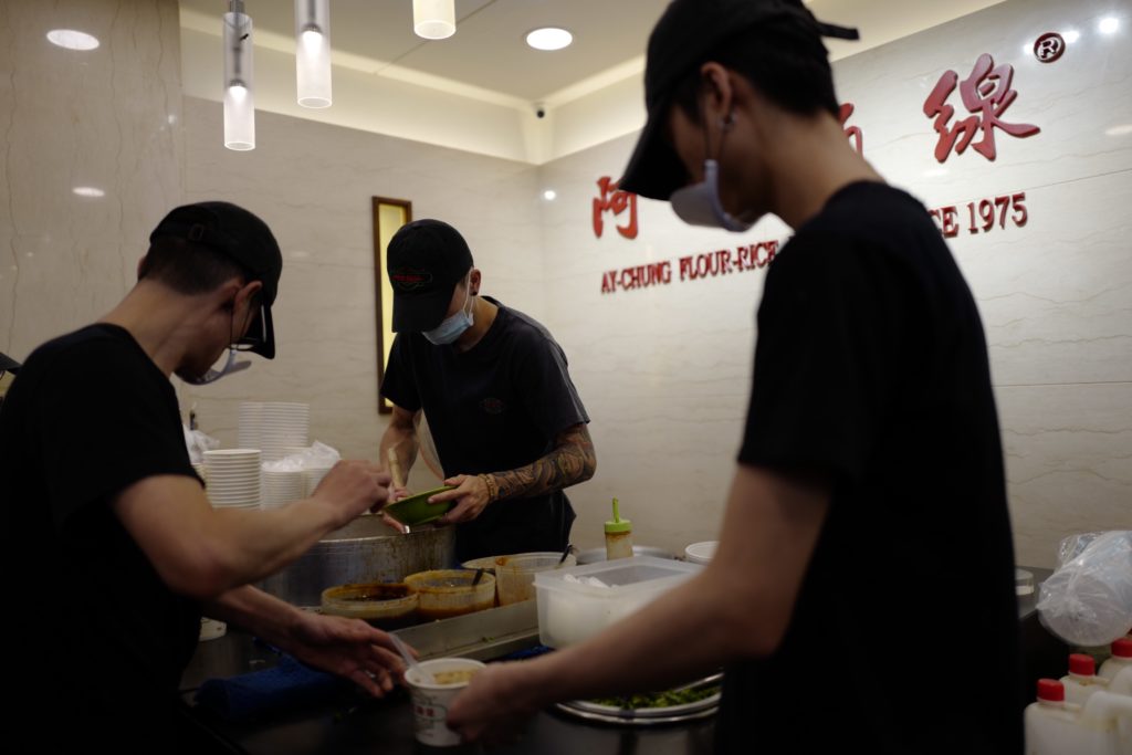 台湾グルメ！台北西門町の「阿宗麺線」