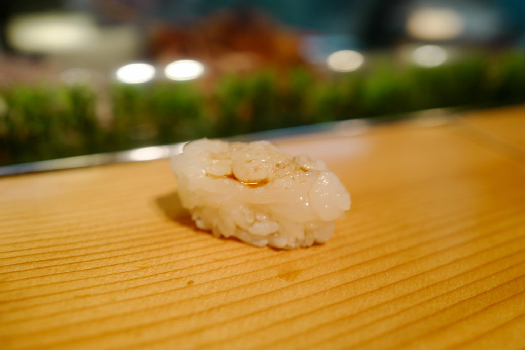 横浜中央卸売市場内「さがみや」の「市場寿司」で絶品握り寿司ランチ