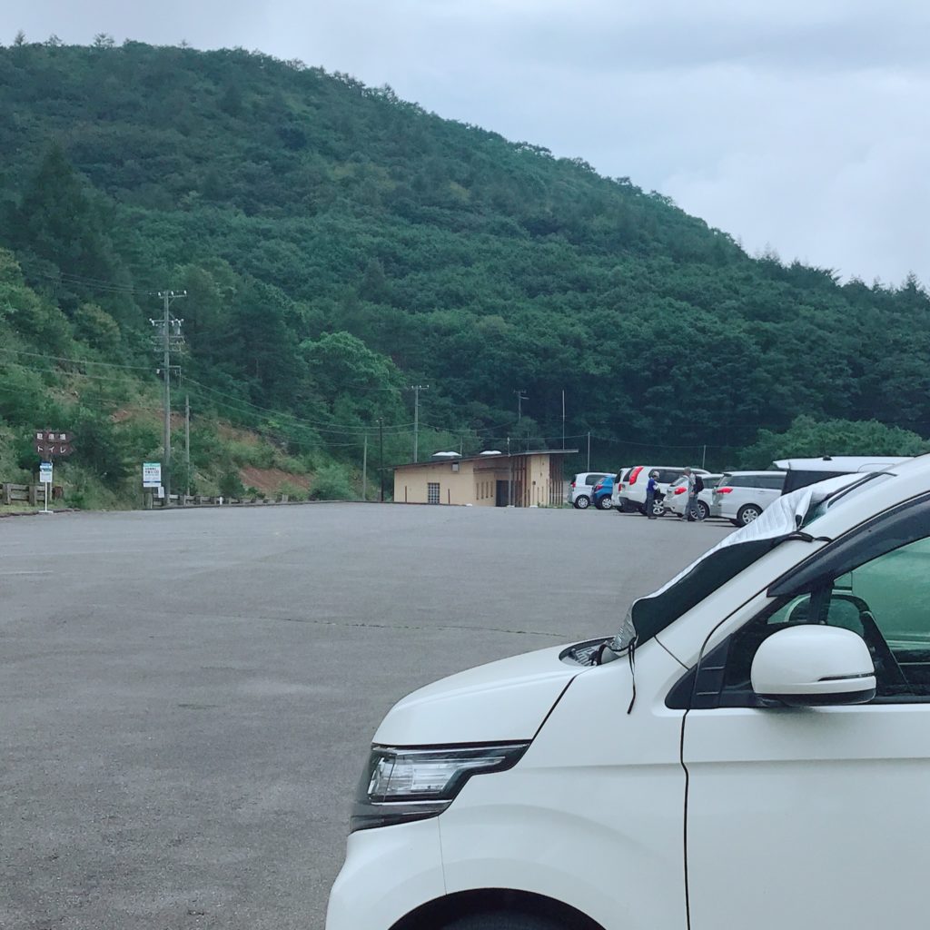 ざつ旅 in 清里　獅子岩駐車場・平沢峠登山口から飯盛山ハイキング