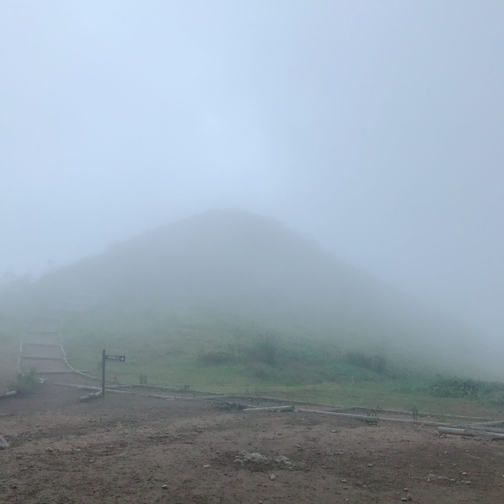 ざつ旅 in 清里　獅子岩駐車場・平沢峠登山口から飯盛山ハイキング