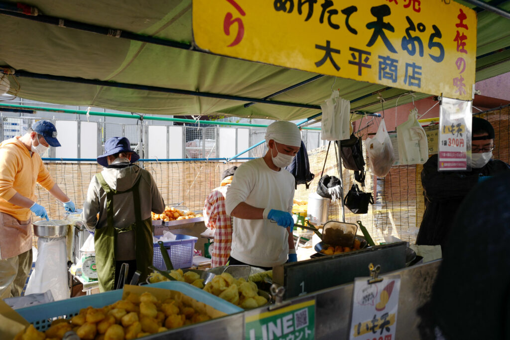 高知ひとり旅で行って良かった＆おいしかったお店10店まとめ（日曜市大平商店）