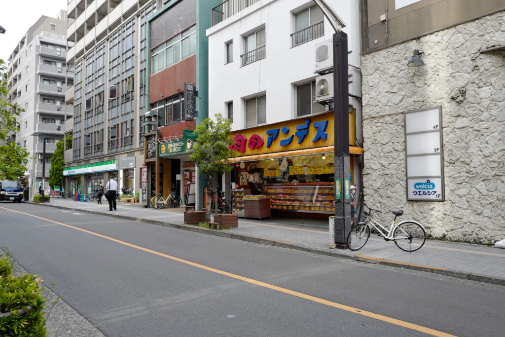 ゆるり本屋＆カフェ散歩@三鷹・西国分寺