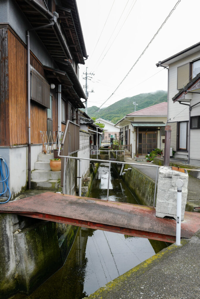 瀬戸内4泊5日旅の記録：2日目：福田港　福武ハウス