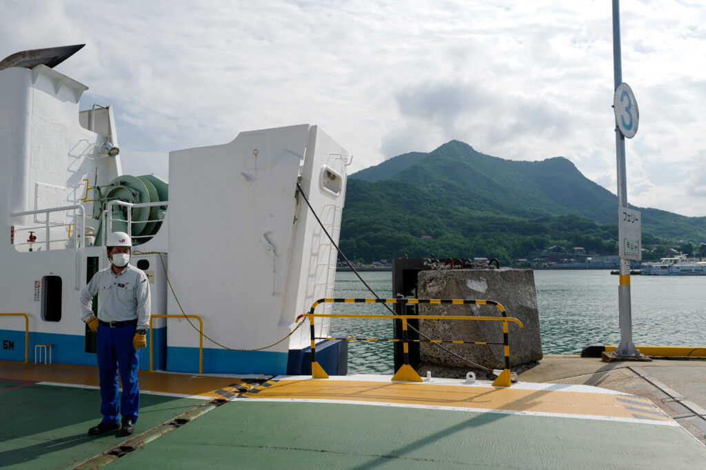 瀬戸内4泊5日旅の記録：4日目：土庄港から新岡山港ゆきフェリー乗船