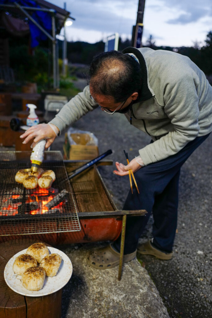 北海道6泊7日ひとり旅：2日目：駅の宿ひらふ　駅ホームでBBQ