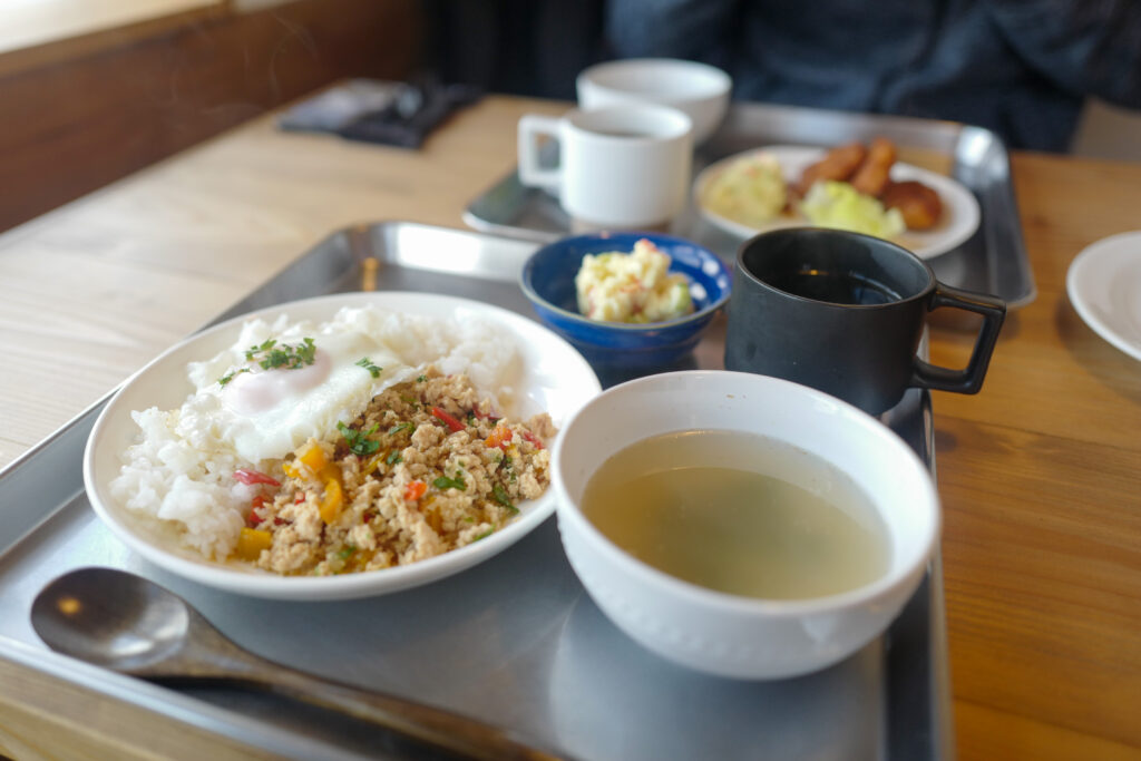 佐渡島夫婦ふたり旅：3日目：おにCafeでランチ