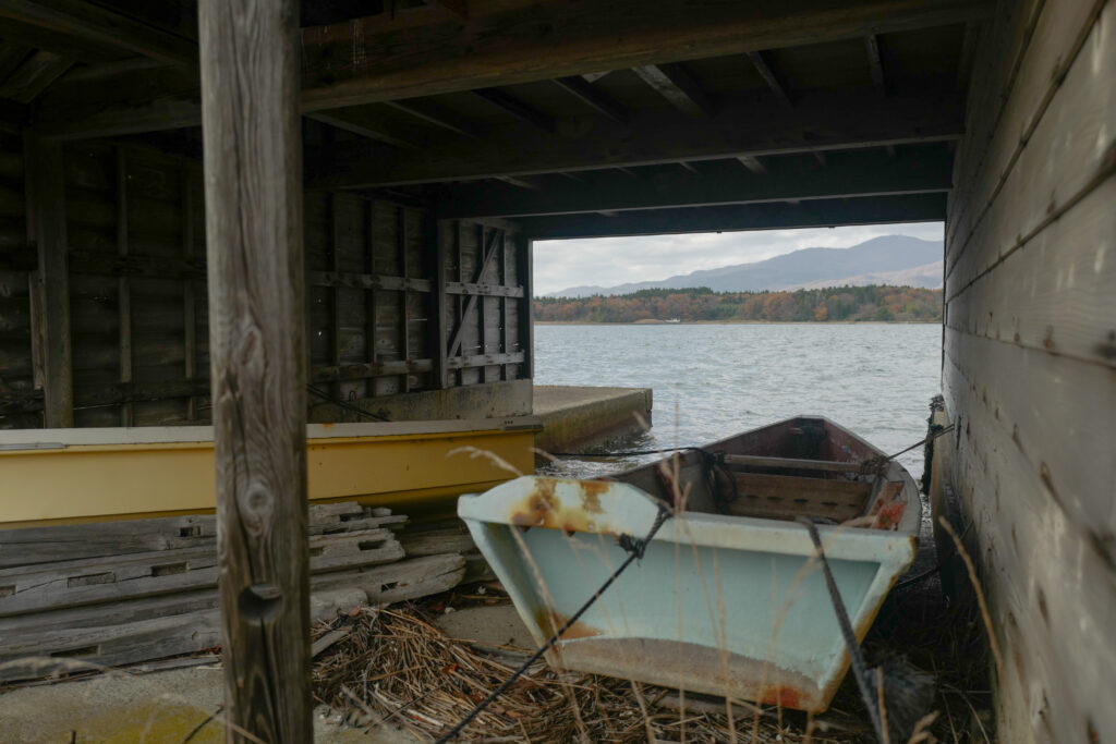 佐渡島夫婦ふたり旅：3日目：両津　加茂湖湖畔牡蠣小屋