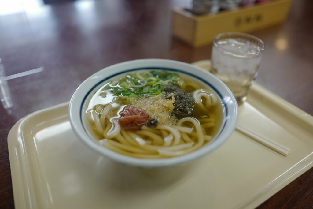 大阪3泊4日旅：2日目：天満筋商店街散策　つるまるうどんで昼食