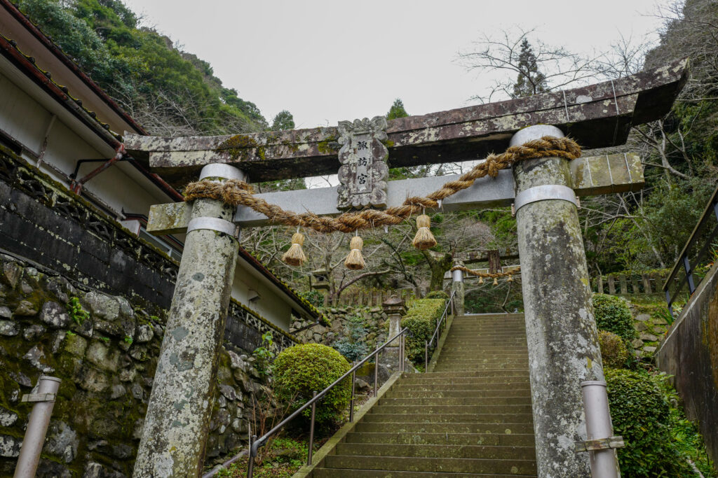 島原・天草4泊5日旅：4日目：天草　本渡バスセンターから世界遺産　潜伏キリシタンの里崎津集落へ　崎津諏訪神社