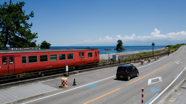 富山3泊４日旅　JR氷見線　雨晴海岸　道の駅雨晴