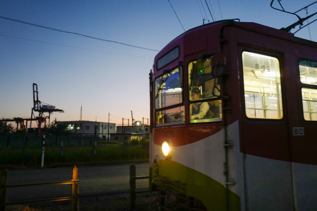 富山3泊４日旅　万葉線　越の潟駅