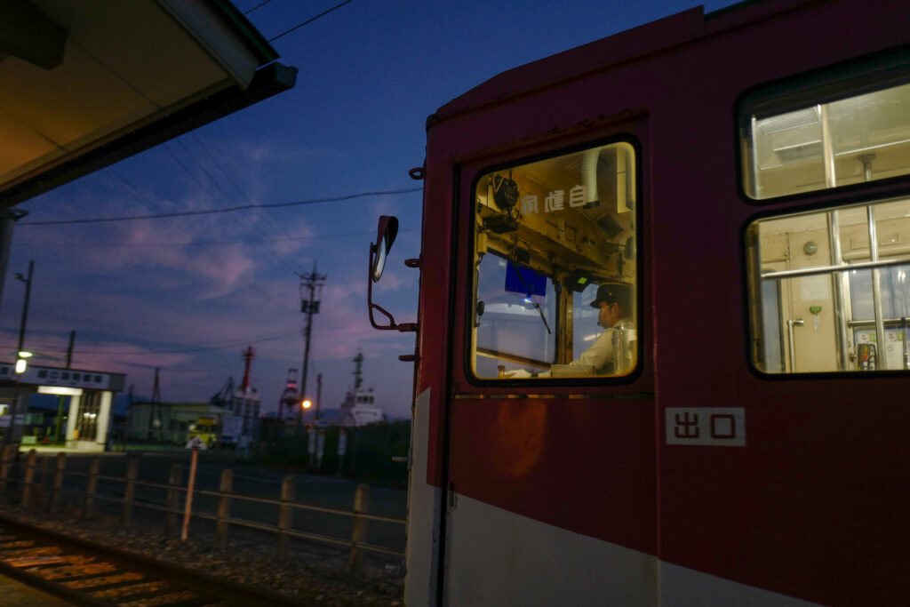 富山3泊４日旅　万葉線　越の潟駅　