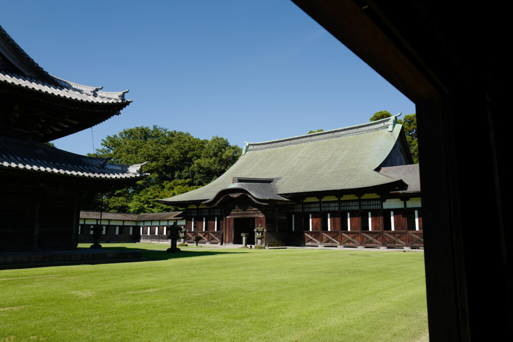 富山３泊４日旅　国宝瑞龍寺日曜早朝坐禅会