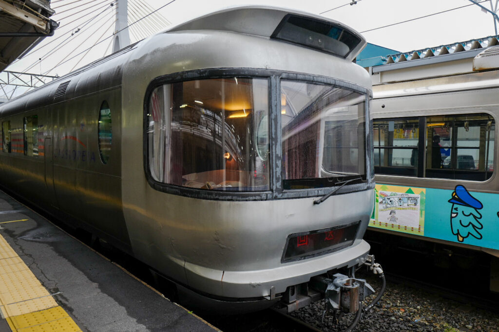 青森駅　寝台列車カシオペア