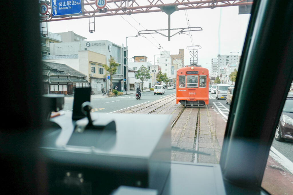 松山　市内線　トラム　道後温泉行