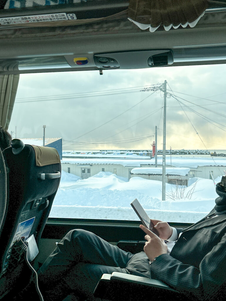 旭川・稚内3泊4日旅。暴風雪による宗谷本線運休のため、高速バスわっかない号で札幌へ向かう