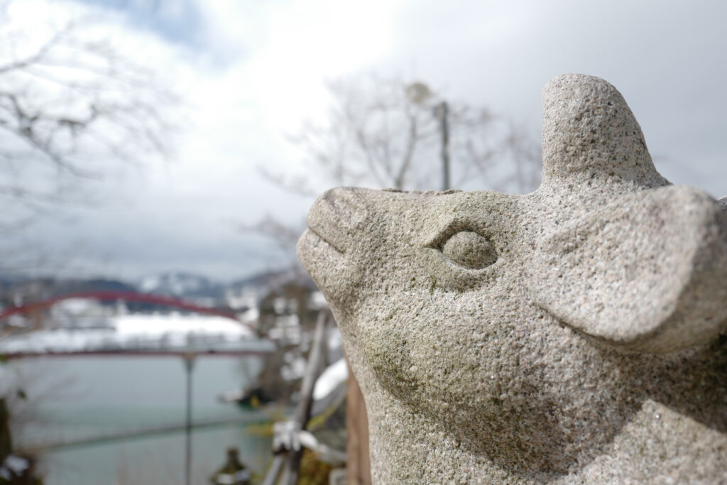 会津2泊3日旅 バスツアー 奥会津を巡る旅 圓蔵寺 あかべこ 牛