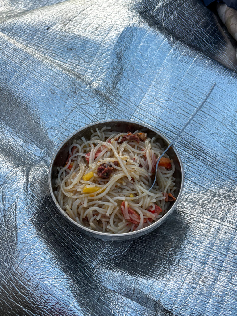 モンゴル旅行　馬旅キャンプ　乗馬体験　夕食